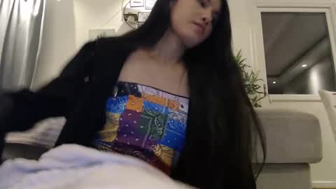 Nicha online show from January 1, 2025, 6:06 pm