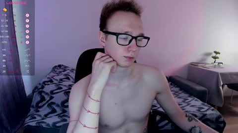 alex_silent online show from February 24, 2025, 10:04 am