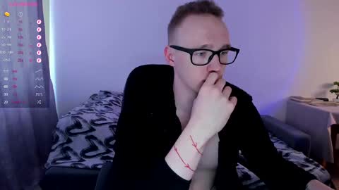 alex_silent online show from March 6, 2025, 10:30 am