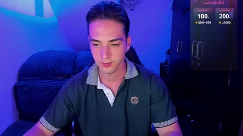 Snapshot of alex_smith0 chatting on December 23, 2024, 1:08 am online show from December 23, 2024, 1:08 am