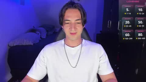 Snapshot of alex_smith0 chatting on September 24, 2025, 1:31 am online show from September 24, 2025, 1:31 am