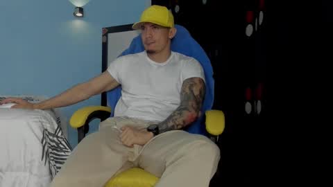 alex_sthorm online show from November 14, 2025, 4:00 am