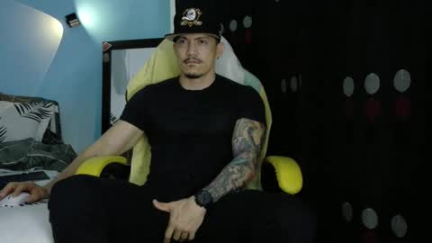 alex_sthorm online show from April 20, 2026, 4:59 am