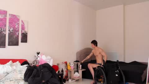 Alex WandHot online show from March 8, 2025, 8:22 am