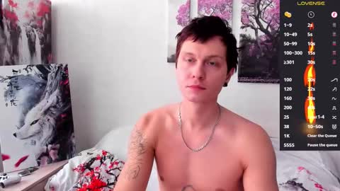 Alex WandHot online show from October 13, 2025, 6:46 am