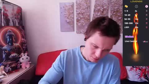 Alex WandHot online show from April 18, 2026, 7:23 am