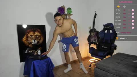 Alex Woll online show from February 28, 2025, 11:34 pm