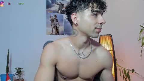 Snapshot of alex_zt7 chatting on June 10, 2026, 5:56 pm x online show from June 10, 2026, 5:56 pm