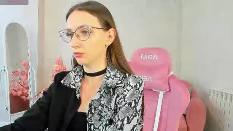Snapshot of alexa_carte chatting on July 24, 2026, 9:18 am Alexa online show from July 24, 2026, 9:18 am