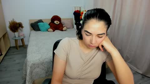 Snapshot of alexa_dolly chatting on June 11, 2026, 8:12 am Alexa online show from June 11, 2026, 8:12 am