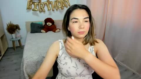 Snapshot of alexa_dolly chatting on July 20, 2026, 9:12 am Alexa online show from July 20, 2026, 9:12 am