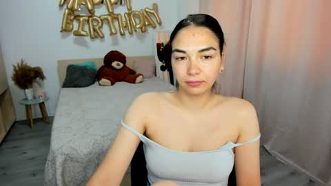 Snapshot of alexa_dolly chatting on July 24, 2026, 8:01 am Alexa online show from July 24, 2026, 8:01 am