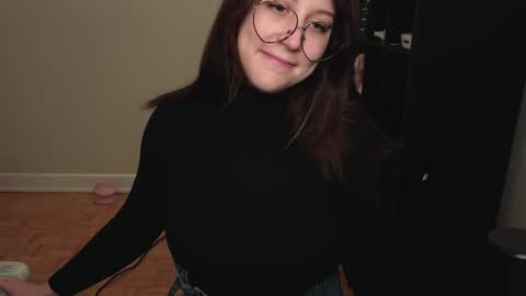 dont be afraid to click social media link its  working  just click on that  online show from December 25, 2024, 11:31 pm