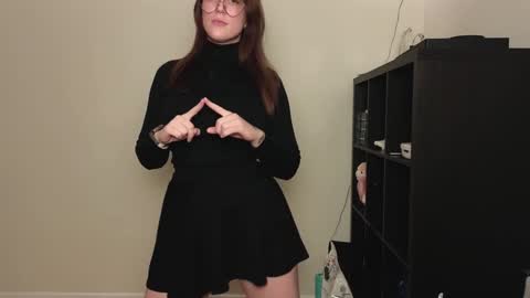 dont be afraid to click social media link its  working  just click on that  online show from December 26, 2024, 2:33 am