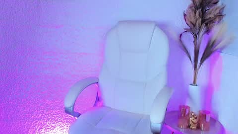 Alexa online show from January 28, 2025, 3:47 am