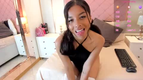 Snapshot of alexa_jonees chatting on May 28, 2026, 7:22 pm Alexa online show from May 28, 2026, 7:22 pm