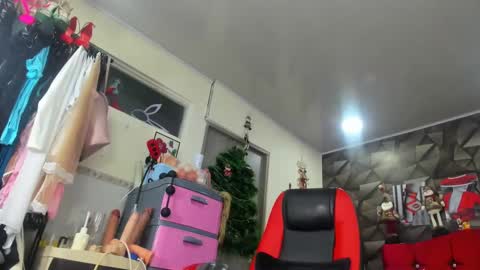 alexa koller1 online show from December 31, 2024, 4:25 pm