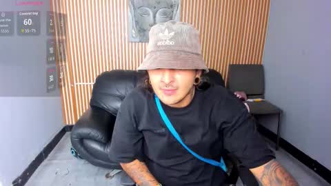 alexa_liam2 online show from November 19, 2025, 2:44 am