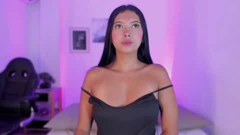 Alexa Millers online show from January 25, 2025, 4:34 am