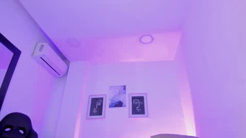 Alexa Millers online show from February 8, 2025, 7:37 am