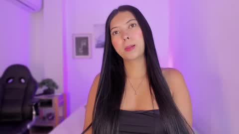 Alexa Millers online show from February 24, 2025, 4:16 am