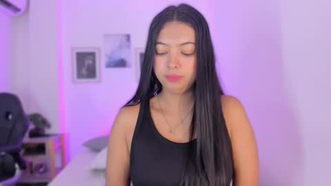 Alexa Millers online show from March 8, 2025, 4:23 am