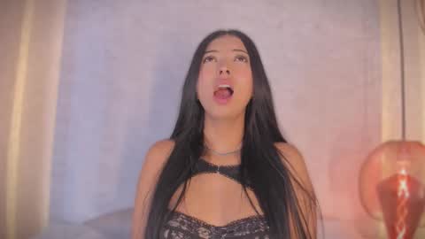 Alexa Millers online show from November 30, 2025, 4:38 am