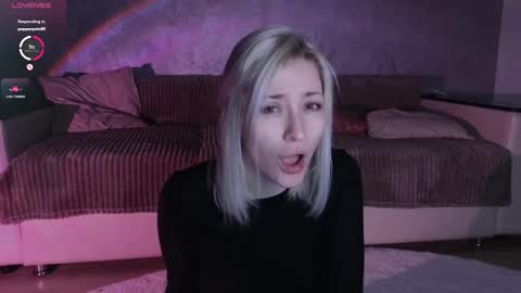 Snapshot of alexa_novak chatting on December 1, 2025, 1:54 am Alexa online show from December 1, 2025, 1:54 am