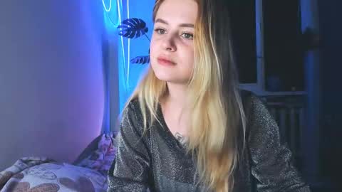 alexa_pirs online show from February 17, 2025, 12:43 am