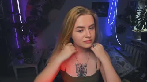 alexa_pirs online show from September 25, 2025, 11:03 am