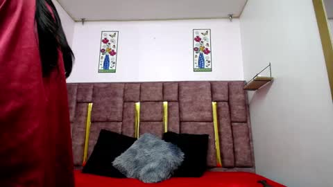 CAMILA BETANCOURT online show from December 3, 2025, 12:03 pm