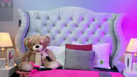 Snapshot of alexa_starckk chatting on May 4, 2026, 6:37 pm Aleza Starck online show from May 4, 2026, 6:37 pm