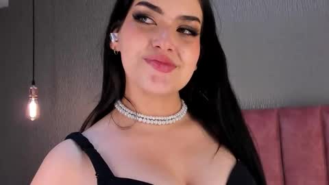 Alexa Thaylor online show from November 7, 2025, 7:14 pm