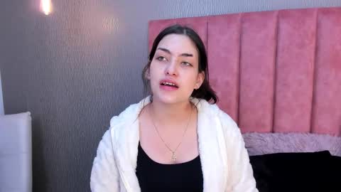 Alexa Thaylor online show from November 26, 2025, 3:13 pm