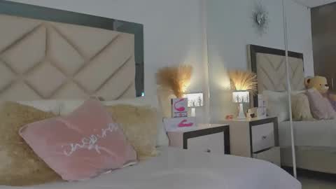 alexa_tobar online show from January 23, 2025, 5:13 am