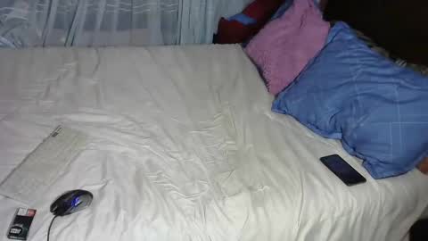 Alexa  y tom online show from December 7, 2024, 12:30 am