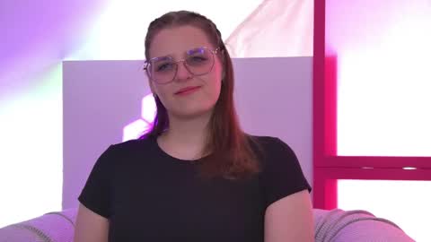 Snapshot of alexaavery chatting on June 3, 2026, 6:16 am AlexaAvery online show from June 3, 2026, 6:16 am