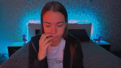 angel online show from December 19, 2024, 3:29 am