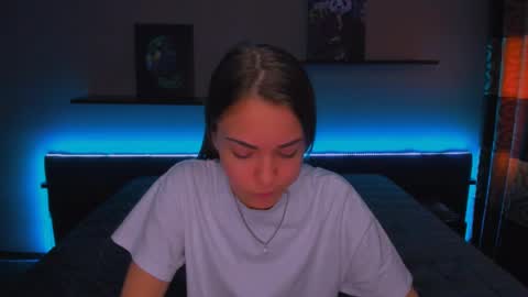 angel online show from February 19, 2025, 6:33 am