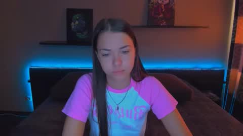 angel online show from October 1, 2025, 12:49 am