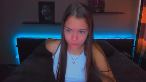 angel online show from October 7, 2025, 3:36 am