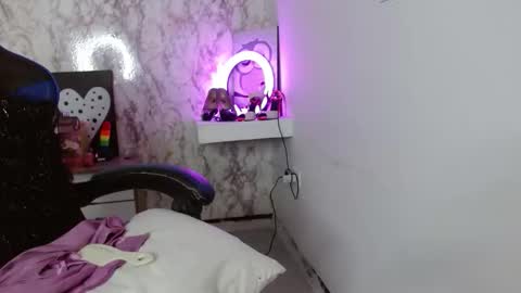 Alexa Fontana online show from March 8, 2026, 4:27 am