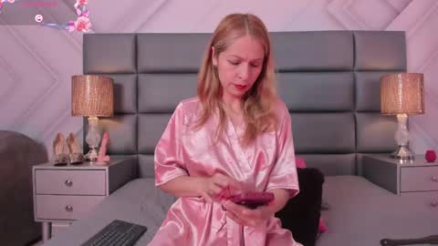    online show from April 18, 2026, 12:31 pm