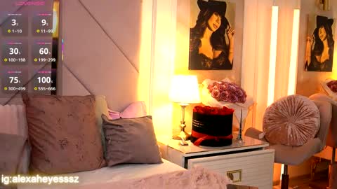 Snapshot of alexaheyess chatting on June 9, 2026, 4:35 am Alexa online show from June 9, 2026, 4:35 am
