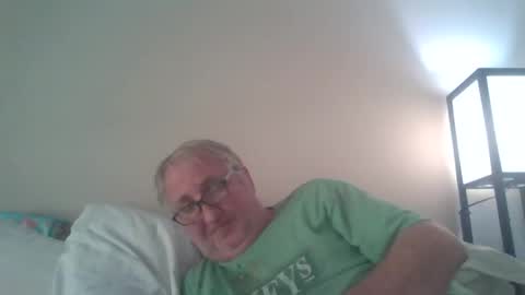 Snapshot of alexalabama chatting on April 18, 2026, 8:20 pm Alex online show from April 18, 2026, 8:20 pm