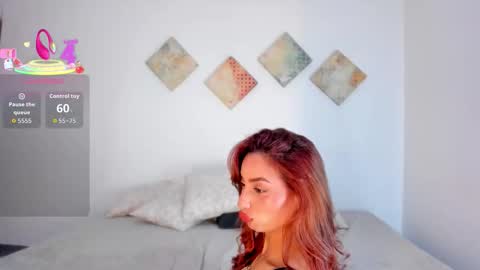 Alexandra Castillo online show from November 21, 2025, 5:17 am