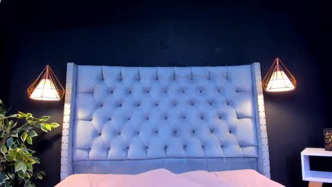 C A M I L A  online show from October 2, 2025, 11:50 am