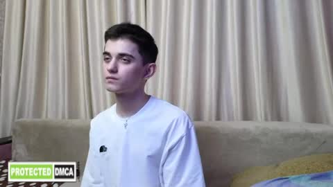 Snapshot of alexander_18_xxl chatting on April 15, 2026, 6:04 pm Alexander online show from April 15, 2026, 6:04 pm