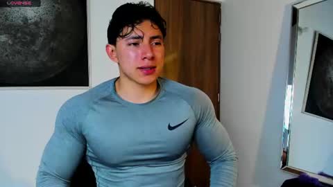 Snapshot of alexander_classy chatting on July 6, 2026, 1:35 am Alex online show from July 6, 2026, 1:35 am