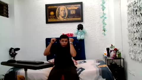 Snapshot of alexander_cr chatting on August 6, 2026, 8:55 pm Alexander online show from August 6, 2026, 8:55 pm